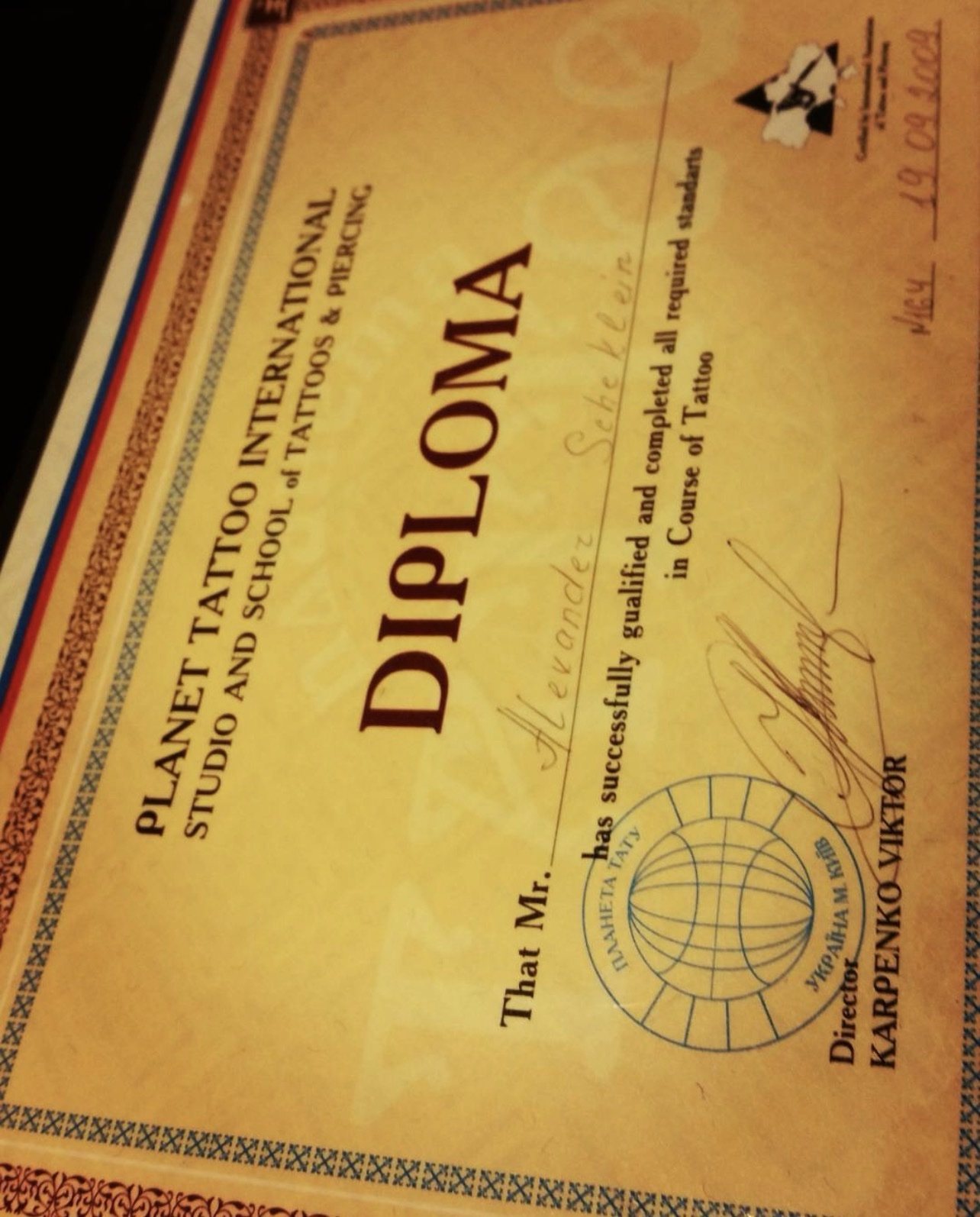 Planet Tattoo International tattoo course diploma awarded in Kyiv on September 19, 2009