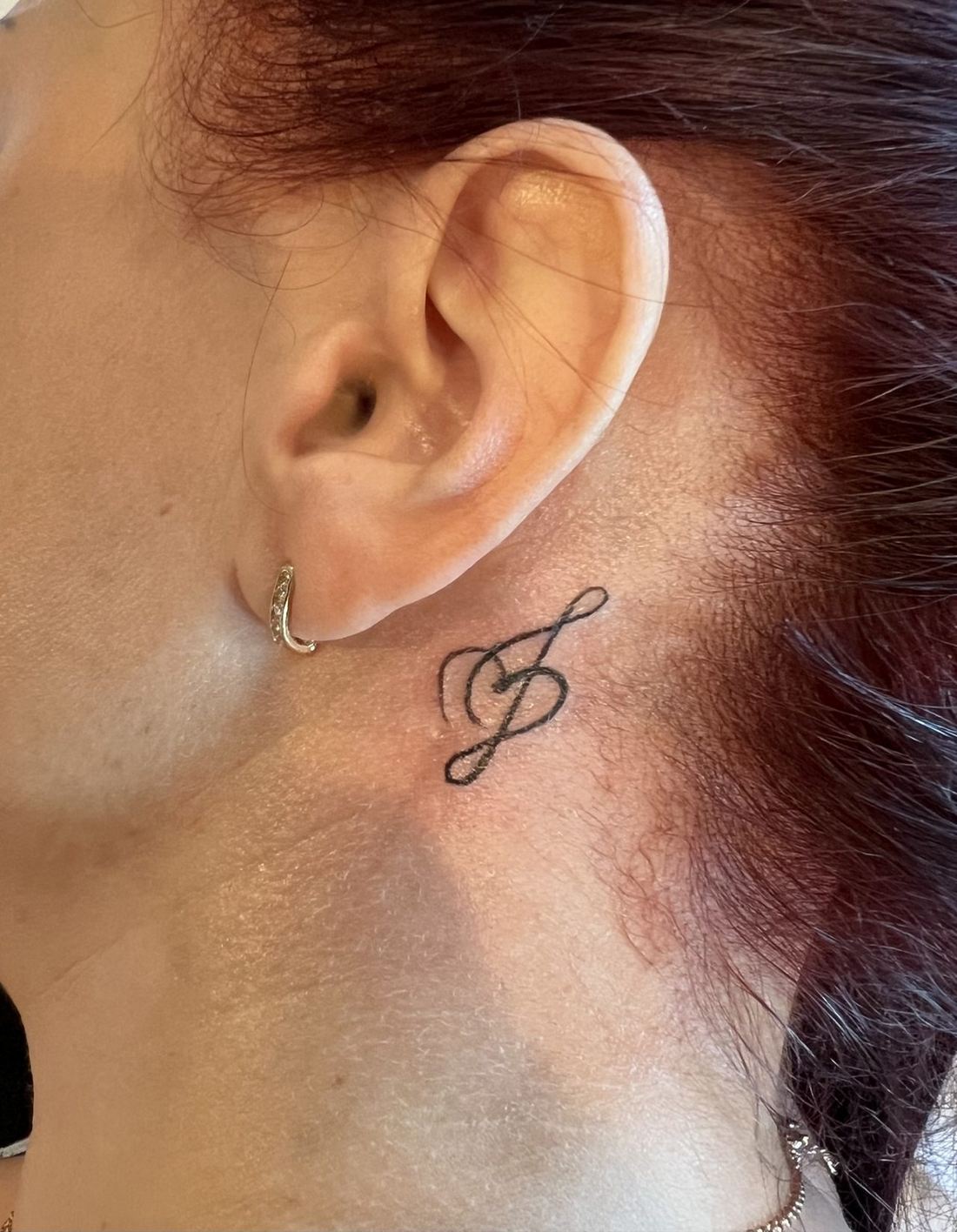 Tattoo: Fine line — Treble clef